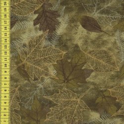 Harvest Blätter mit Golddruck und helleren Akzenten Herbst Patchworkstoff Timeless Treasures
