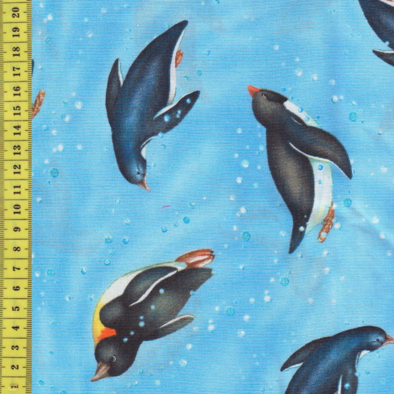 Polar Opposites Lisa mccure wilmington prints pinguine auf eisblau patchworkstoff